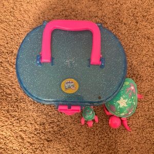 Little Live Pets Turtles Lil Turtle Mommy & Baby And Tank